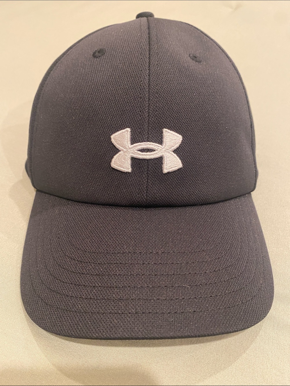 Under Armour Women’s Black Hat with White Logo